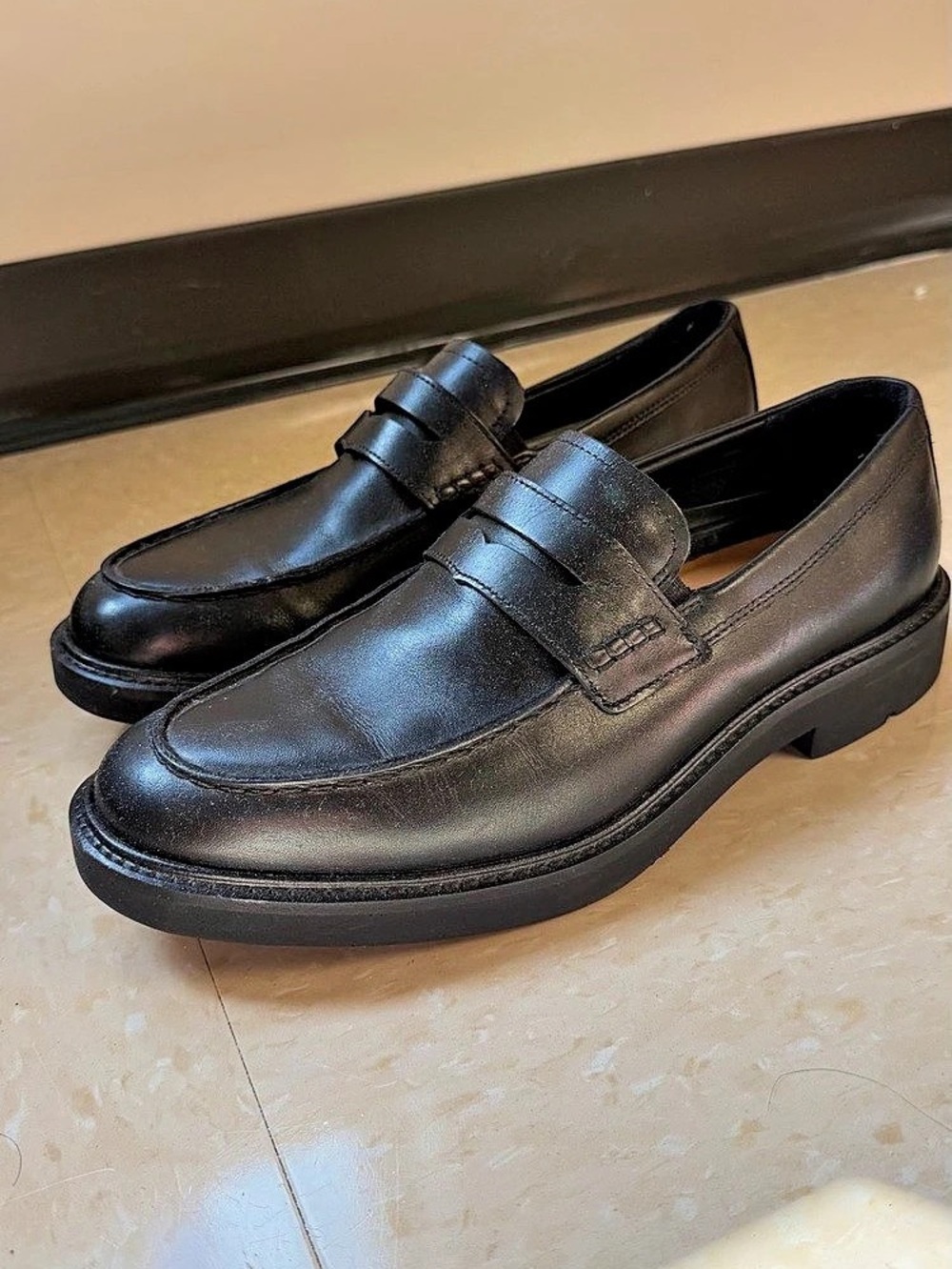 ECCO London Men's Black Leather Loafers